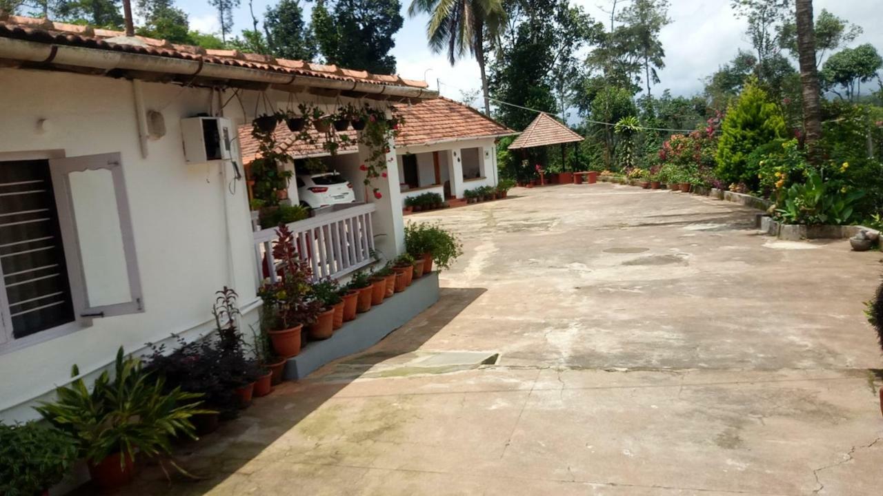 The Blue Mountains Estate Stay Madikeri Exterior photo